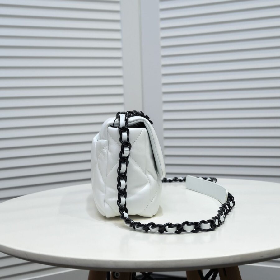 Designer Flap Bag black – front view