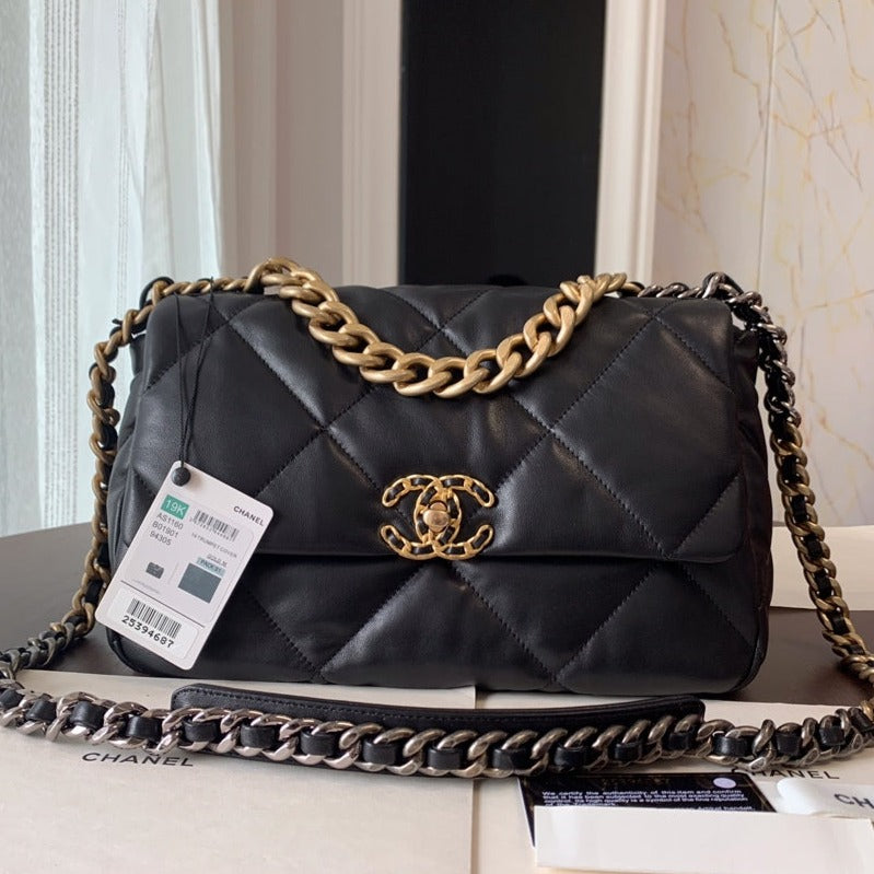 Designer Flap Bag gold – front view