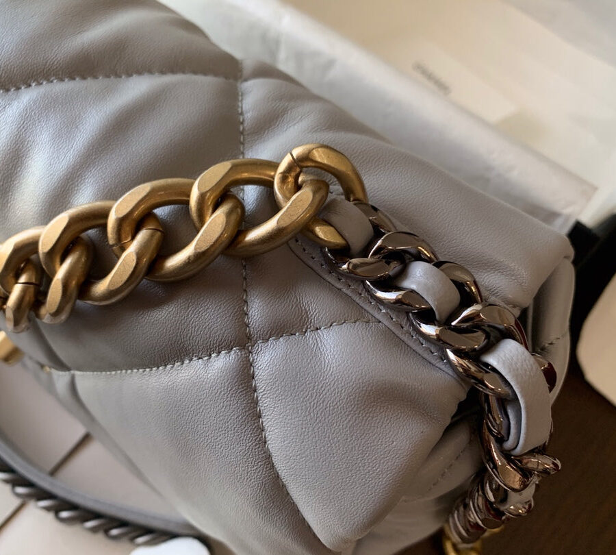 Designer Flap Bag gold – front view