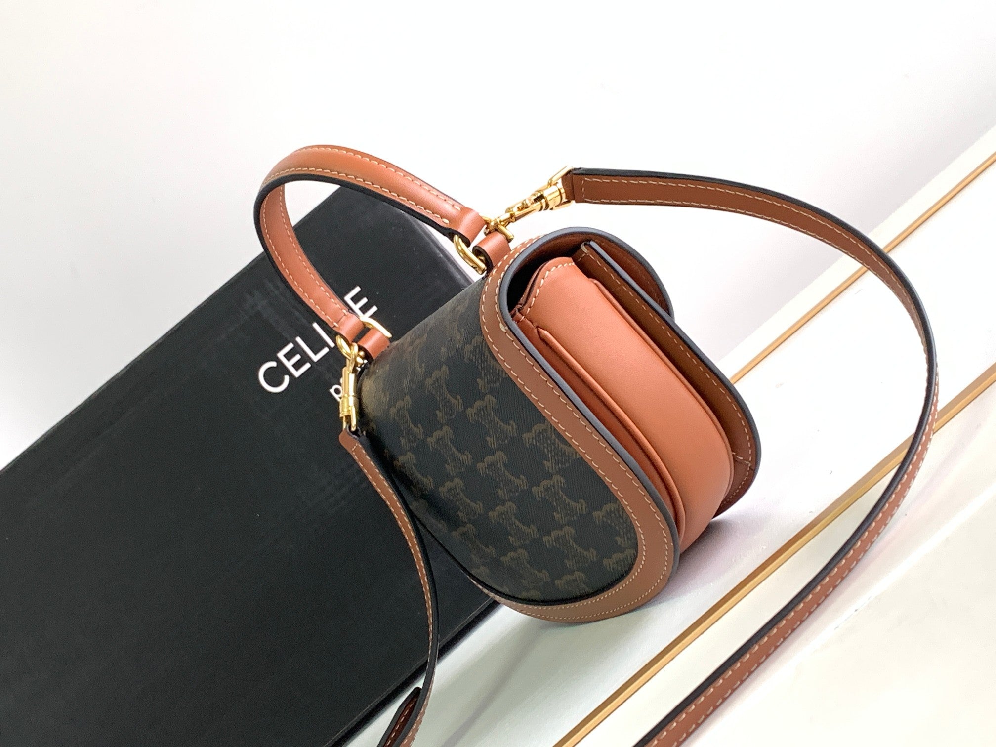 TEEN سلسلة Besace Triomphe 15.5cm بني مونوغرام AND جلد عجل TAN