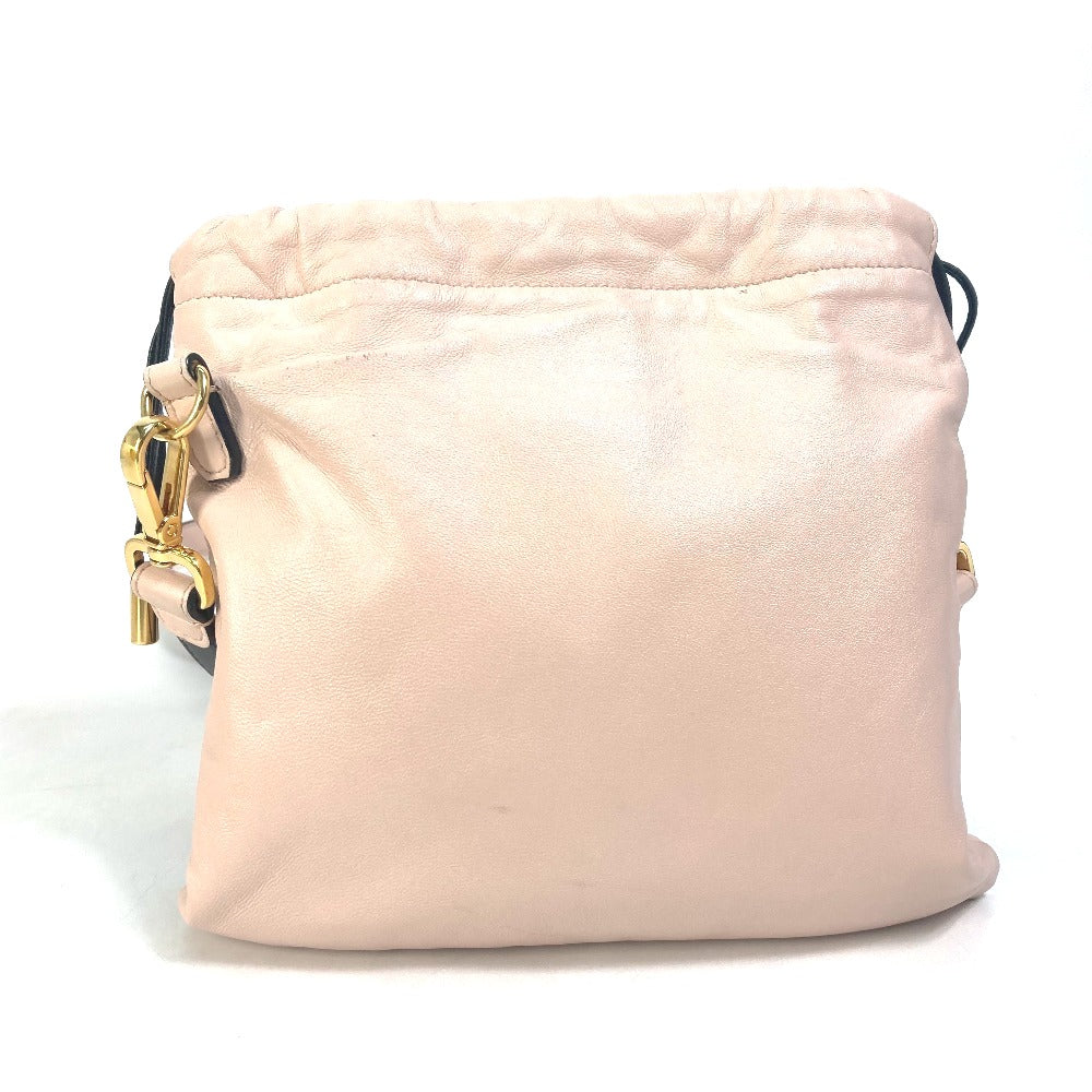 Fendi حقيبة كتف جلد وردي Drawstring Pochette Pouch Crossbody…