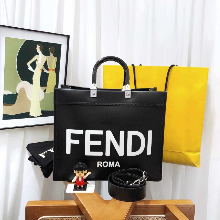 Fendi Sunshine Logo Tote Bag Medium Black | Studio Nafay